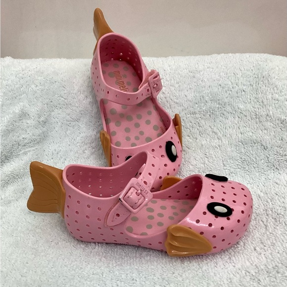 Mini Melissa Fish Crocs - Picture 5 of 12